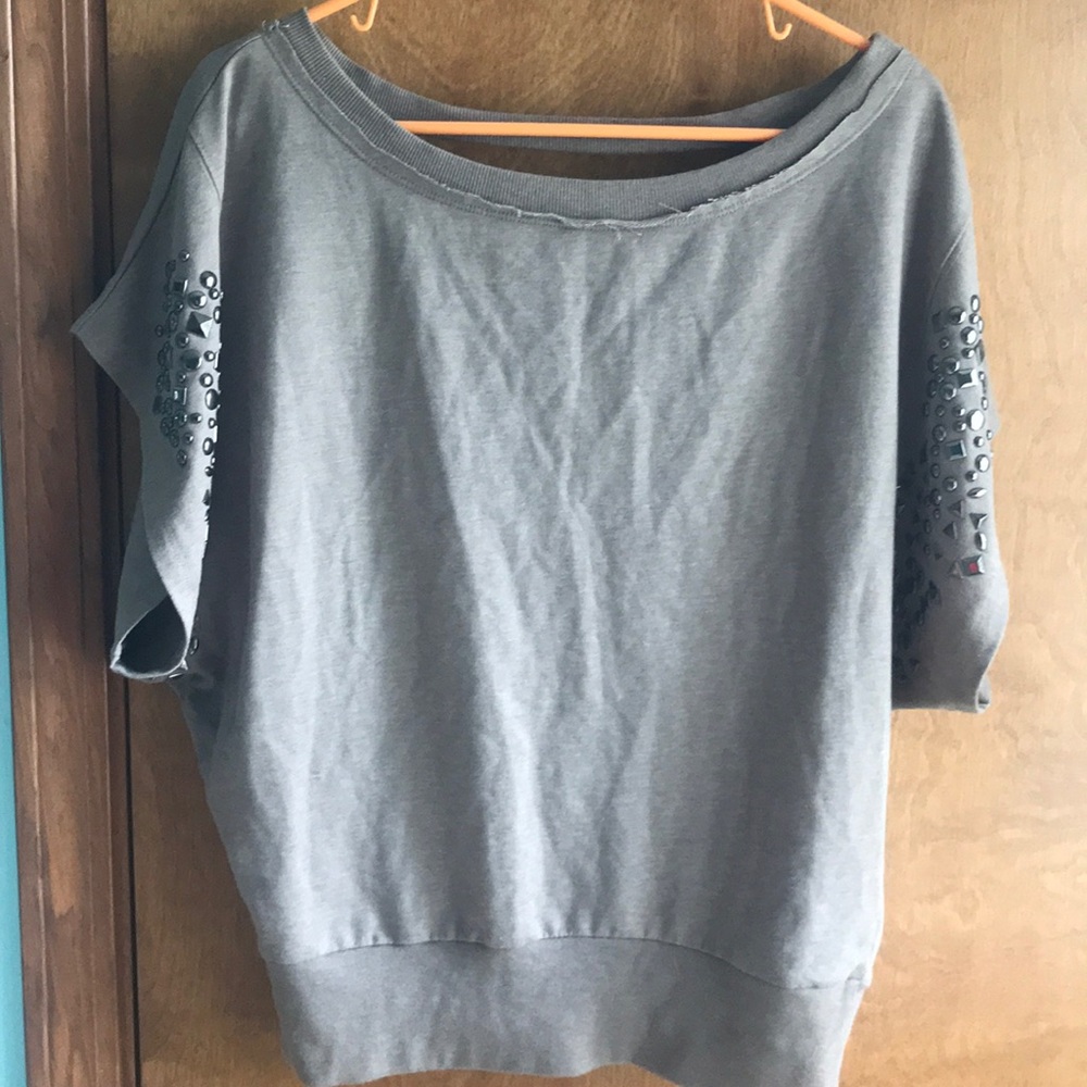 Olive Off shoulder sweater w studded sleeves